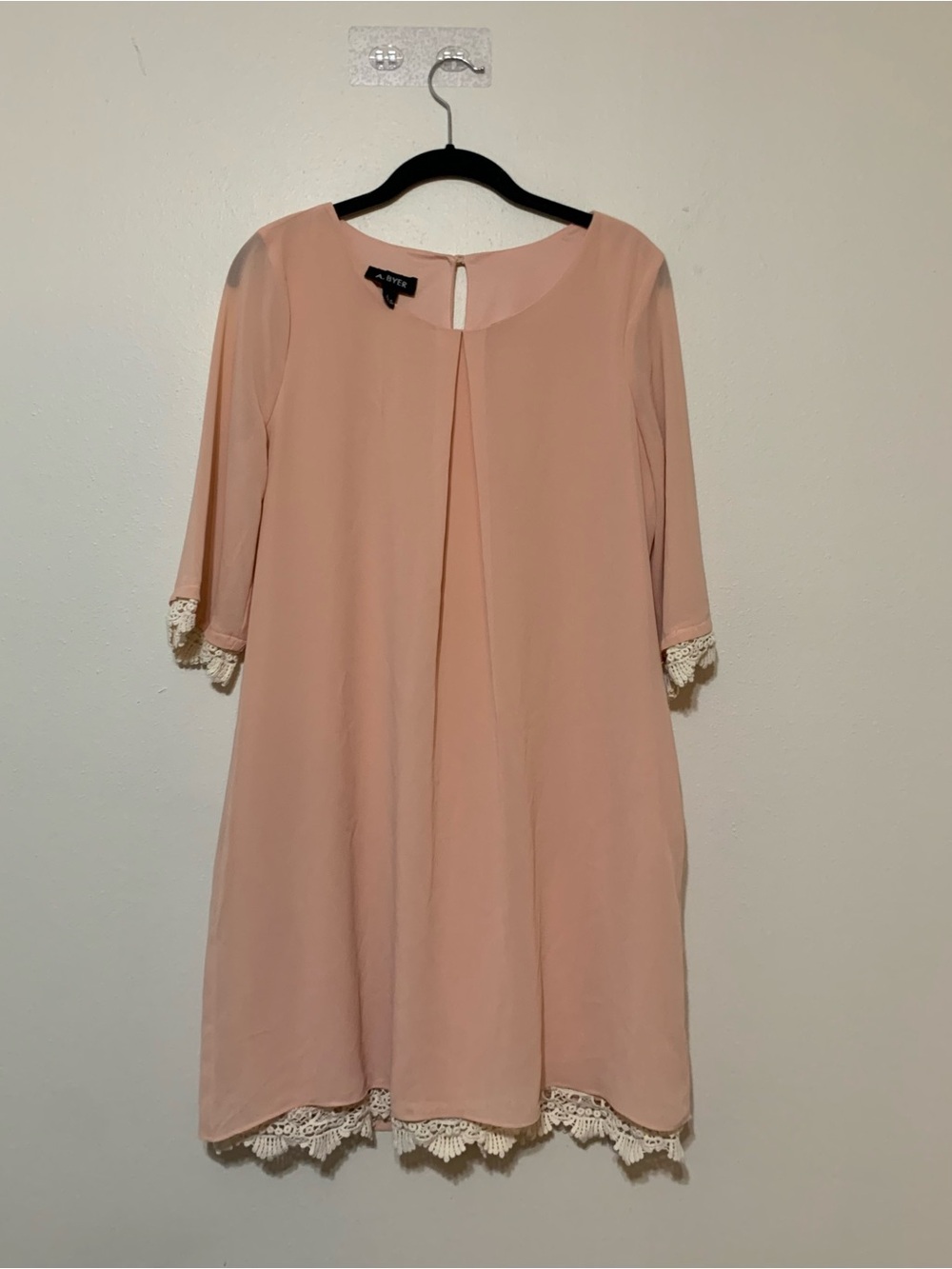 A.Byer Womens Large 3/4 Sleeve Rose Pink Formal Dress Chrocted Cuffs and Hemline